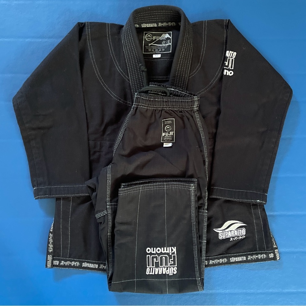 Kids Fuji Suparaito BJJ Gi – Lightweight Youth Jiu Jitsu Uniform